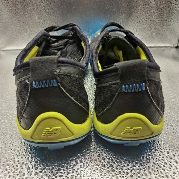 New Balance Black, Yellow and Blue Mininus Trail Sneakers Women's Size 7.5 - Picture 5 of 9